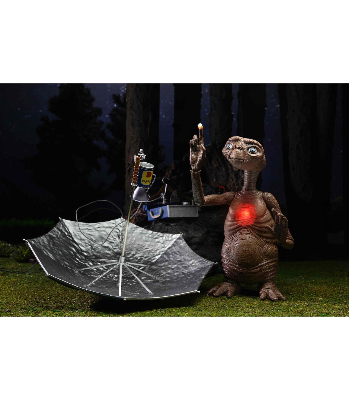 E.T. Ultimate Deluxe Figurine | Édition 40e anniversaire lumineuse