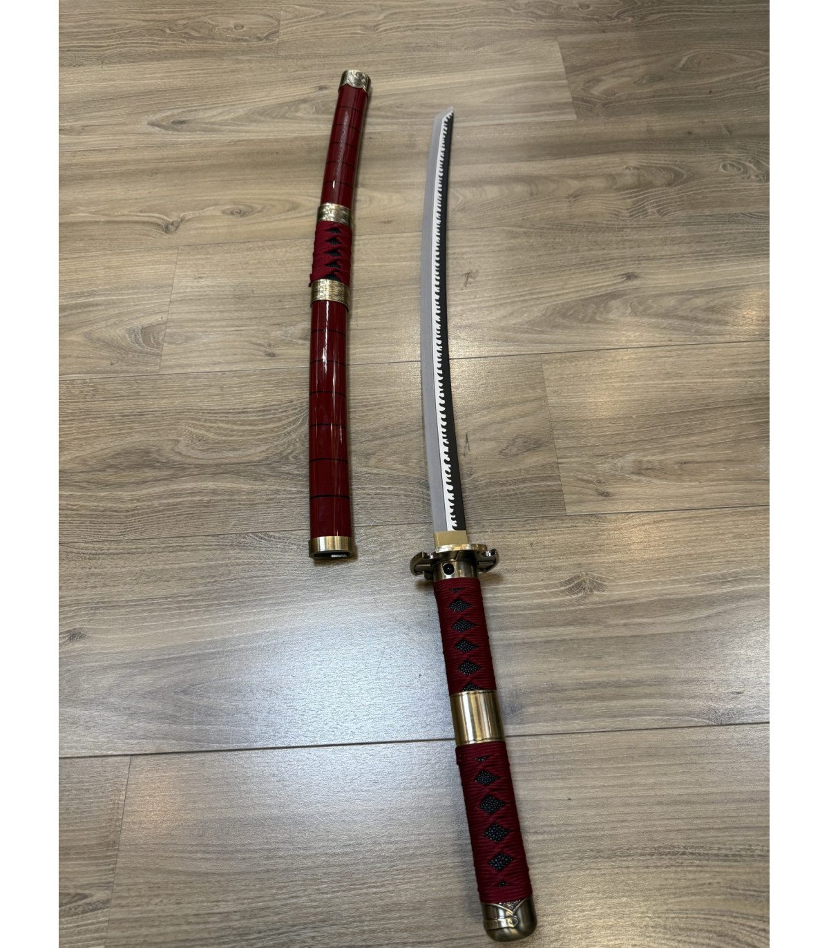  Katana LED Sandai Kitetsu de Roronoa Zoro One Piece en Bambou vue produit 6