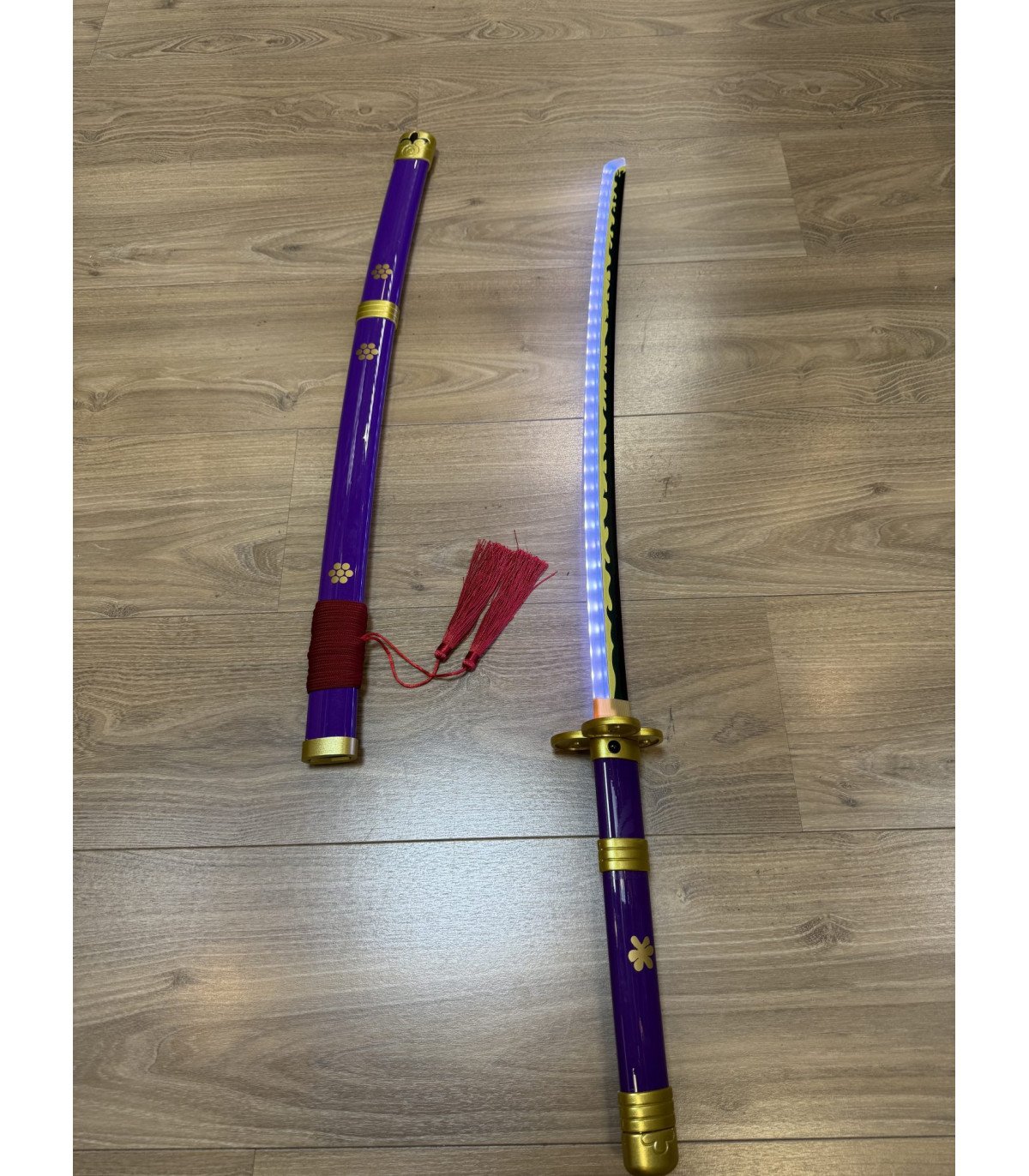  Katana LED Enma de Roronoa Zoro One Piece en Bambou vue produit 4
