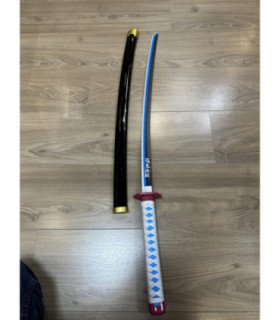  Katana en Bambou de Giyu Tomioka Demon Slayer détail décoratif