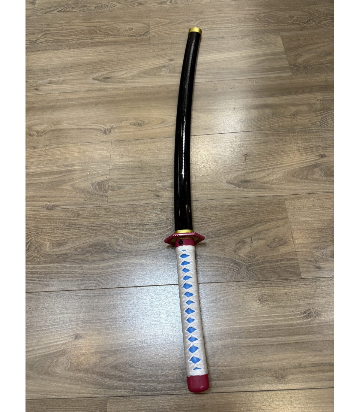  Katana LED Bois Giyu Tomioka Demon Slayer en Bambou vue produit 6