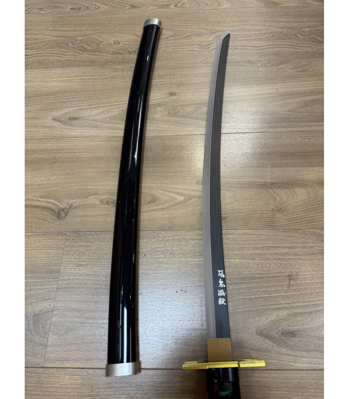  Katana LED Bois Muichiro Tokito Demon Slayer en Bambou vue produit 5