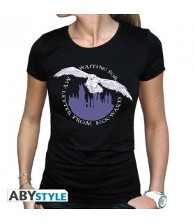 T-shirt noir femme avec Hedwige portant la lettre de Poudlard – Harry Potter