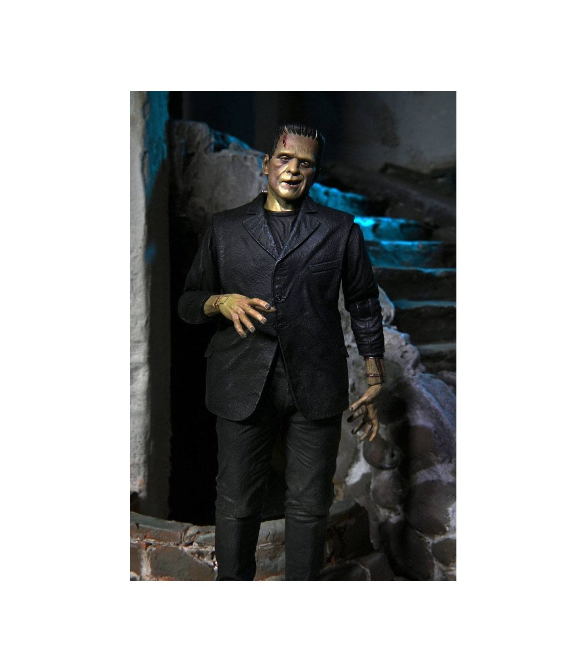 FRANKENSTEIN - UNIVERSAL MONSTERS FIGURINE ULTIMATE 18 CM