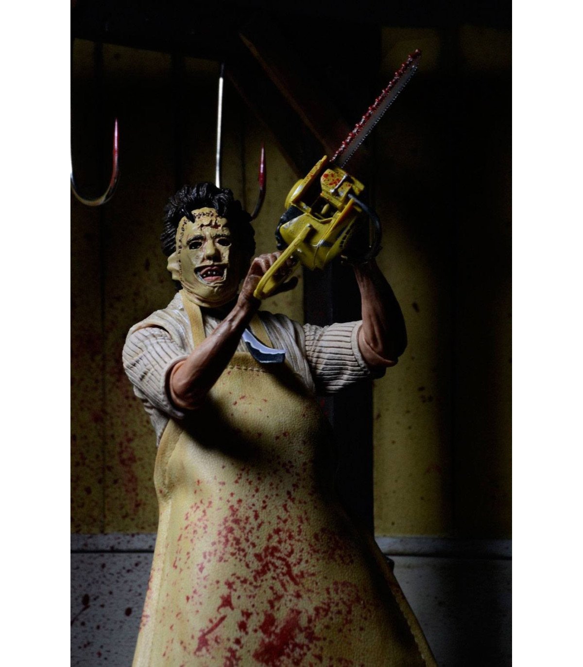 MASSACRE A LA TRONCONNEUSE - LEATHERFACE - FIGURINE RETRO 40TH ANNIVERSARY ULTIMATE 18 CM
