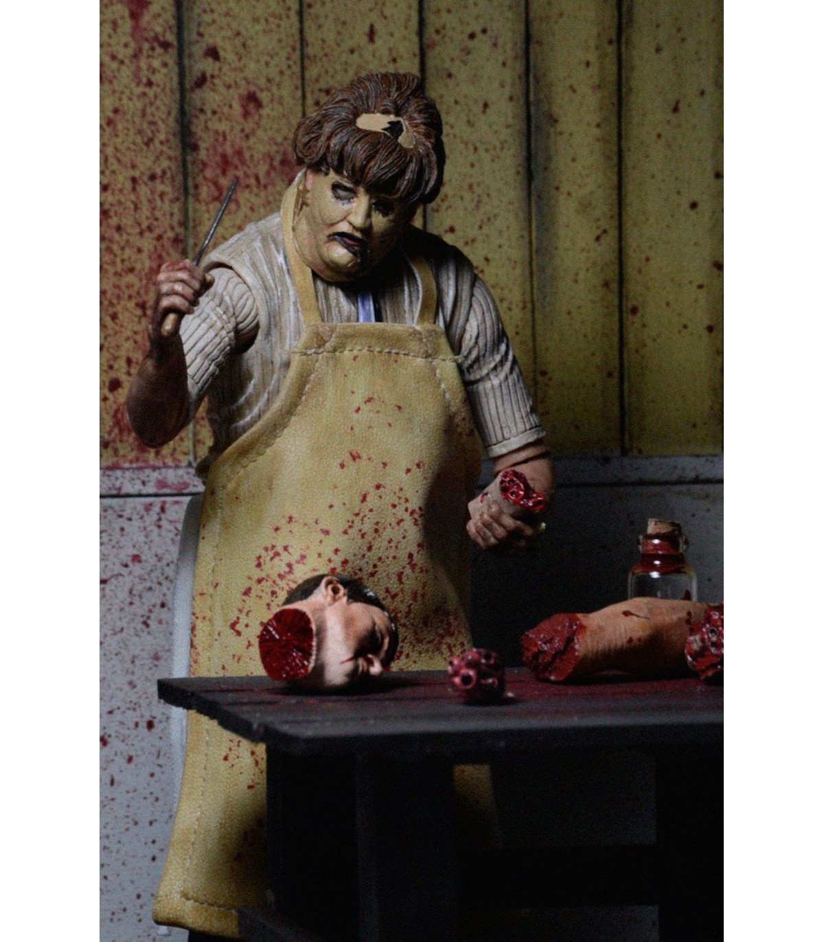 MASSACRE A LA TRONCONNEUSE - LEATHERFACE - FIGURINE RETRO 40TH ANNIVERSARY ULTIMATE 18 CM